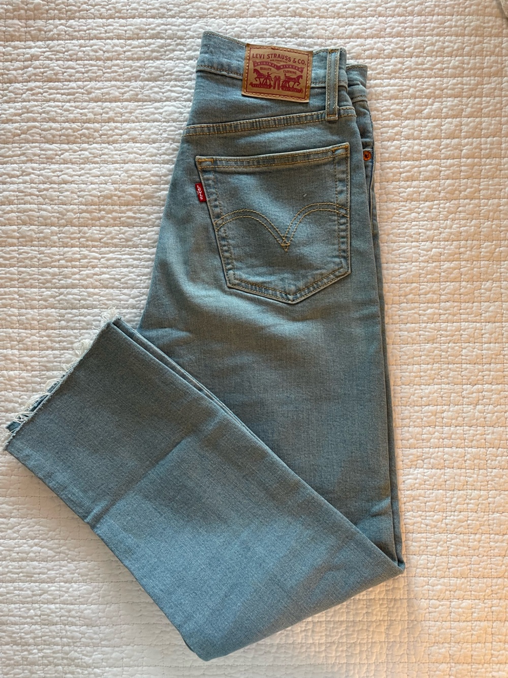 Levi's wedgie-straight leg jean